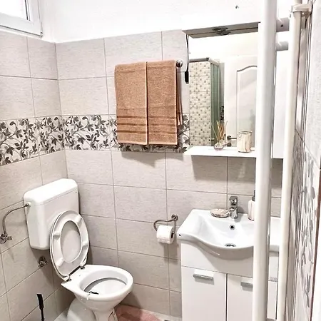 Апартаменты M *