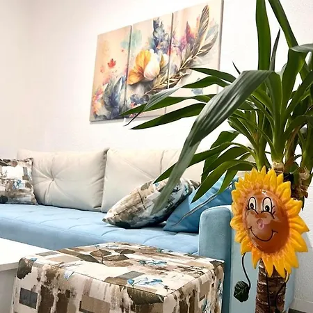 M Apartment *